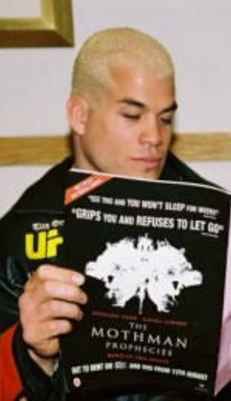 Tito Ortiz pretending to read
